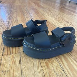 Dr Martin platform sandals size 7!